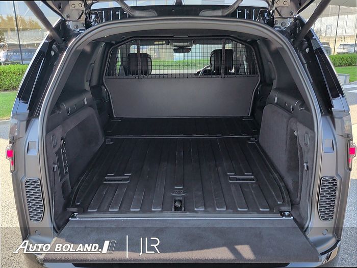 Land Rover Discovery 2026