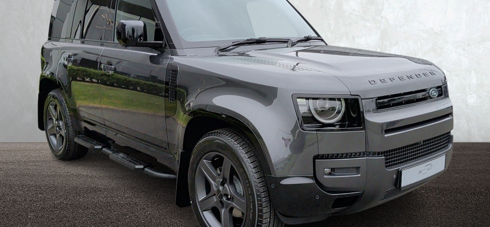 Land Rover Defender 2026