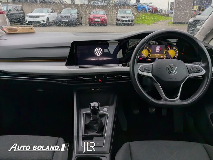 Volkswagen Golf 2024