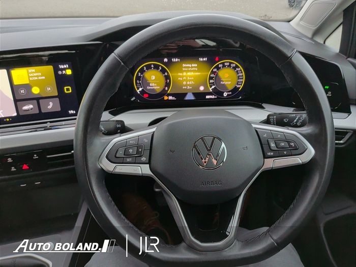 Volkswagen Golf 2024