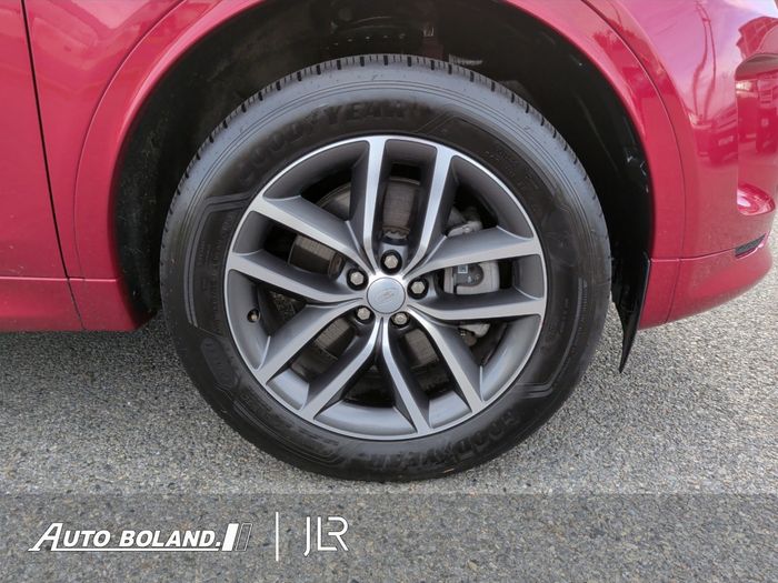 Land Rover Discovery Sport 2025