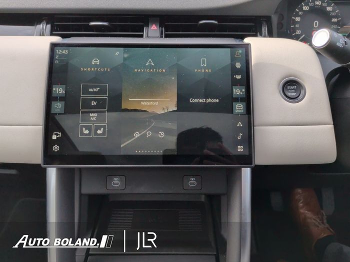 Land Rover Discovery Sport 2025