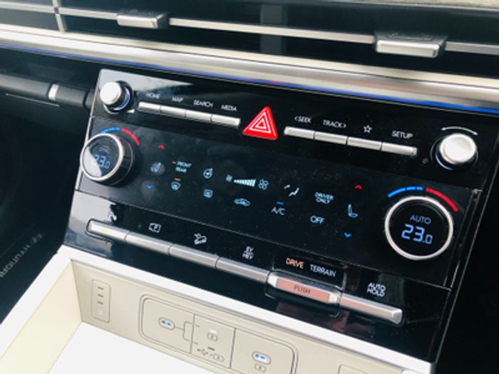 Hyundai Santa Fe 2025