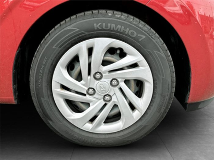 Hyundai i10 2022