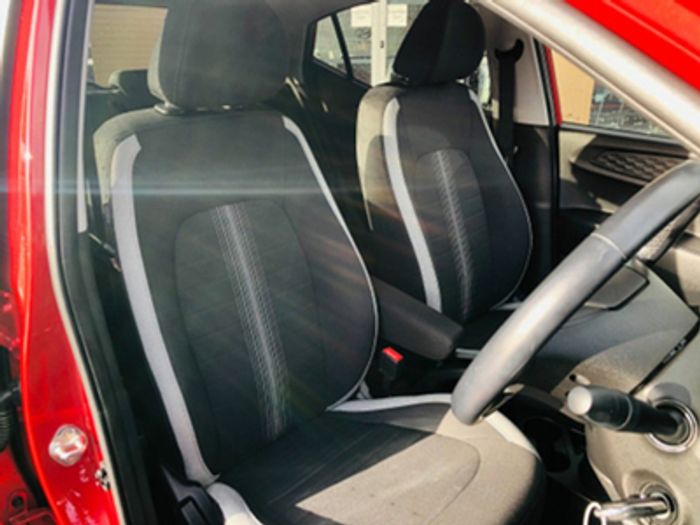 Hyundai i10 2023