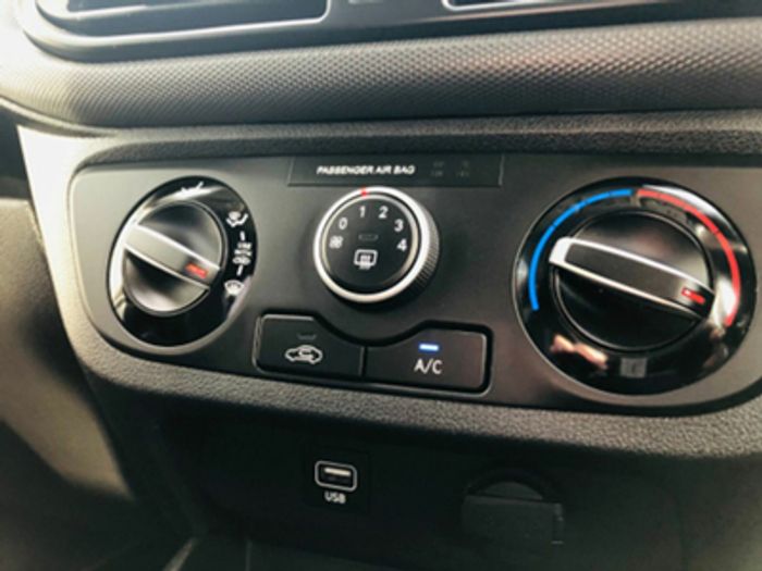 Hyundai i10 2023