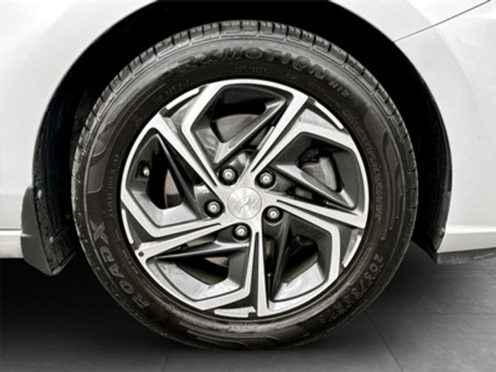Hyundai i30 2021