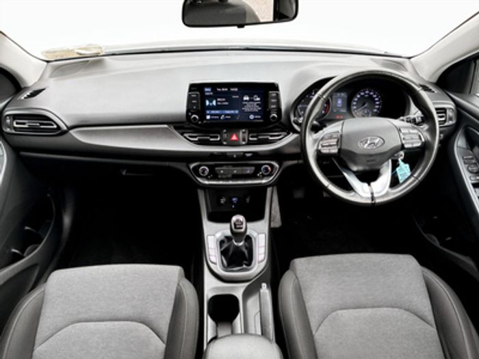 Hyundai i30 2021