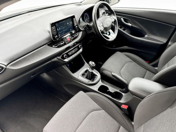 Hyundai i30 2021