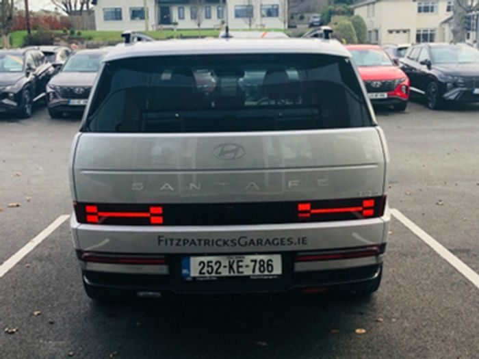 Hyundai Santa Fe 2025