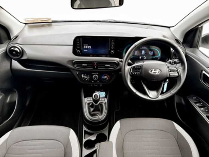 Hyundai i10 2025