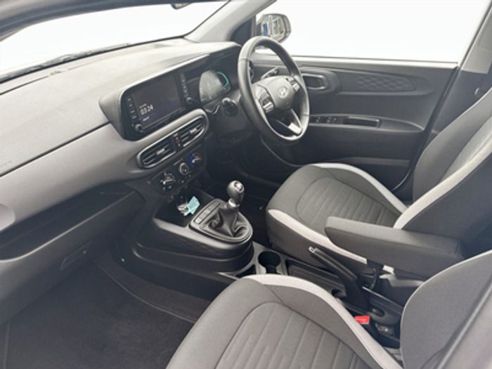 Hyundai i10 2025