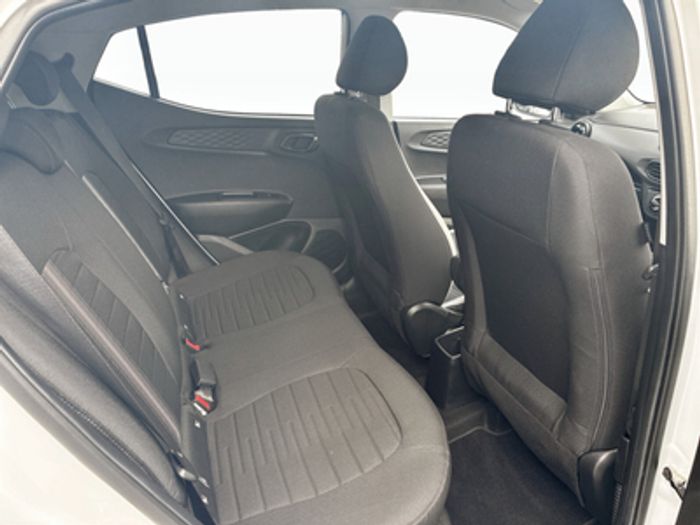 Hyundai i10 2025