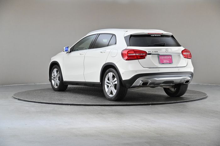 Mercedes-Benz GLA Class 2016