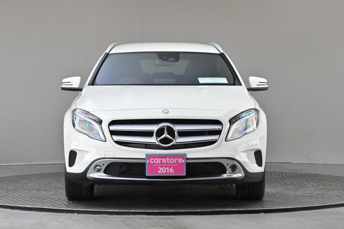 Mercedes-Benz GLA Class 2016
