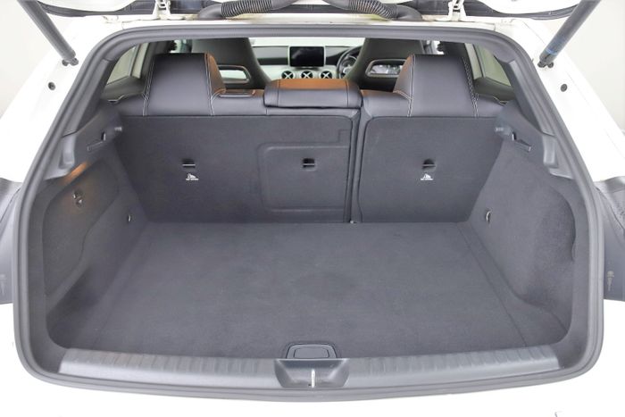 Mercedes-Benz GLA Class 2016