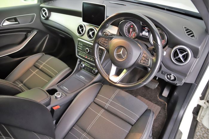 Mercedes-Benz GLA Class 2016