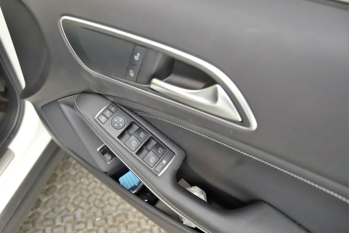 Mercedes-Benz GLA Class 2016