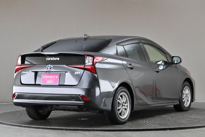 Toyota Prius 2021