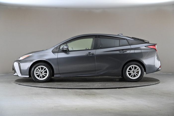 Toyota Prius 2021