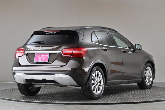 Mercedes-Benz GLA Class 2017