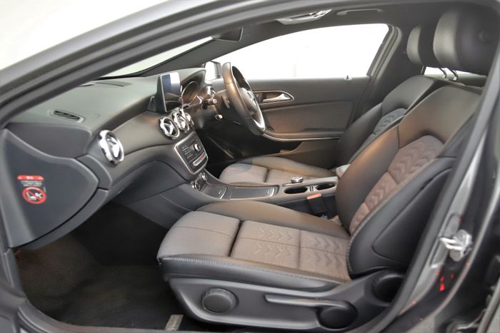 Mercedes-Benz GLA Class 2017