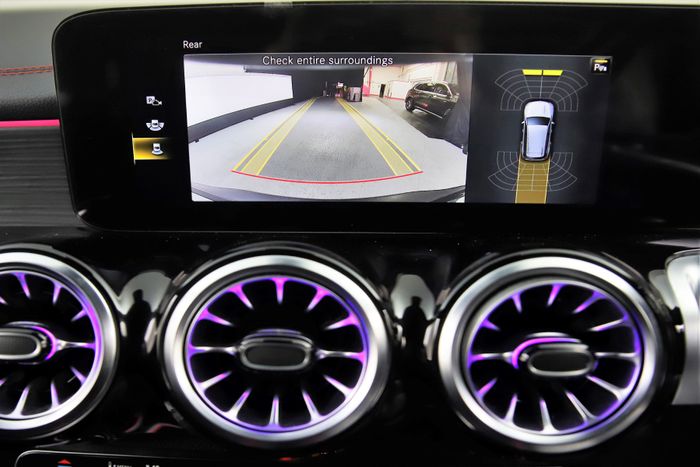 Mercedes-Benz EQB 2022