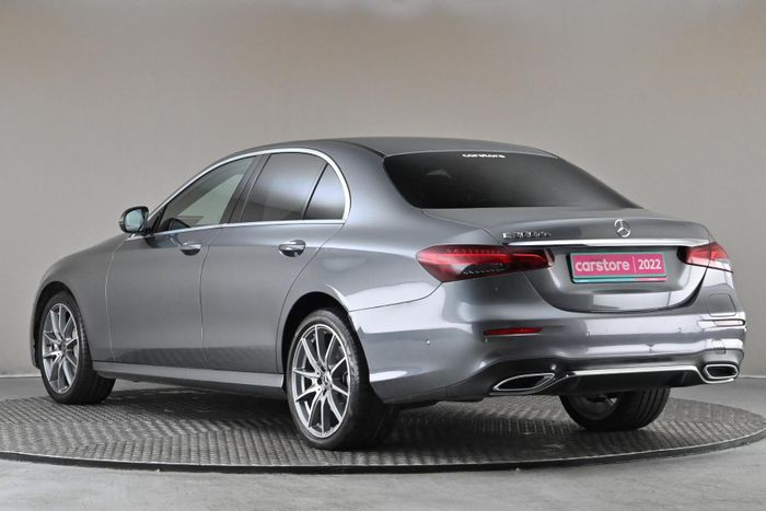 Mercedes-Benz E-Class 2022