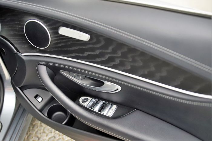 Mercedes-Benz E-Class 2022