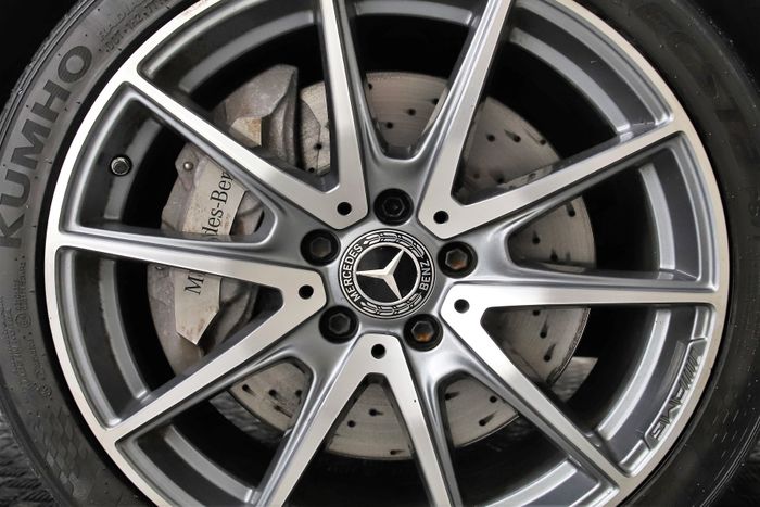 Mercedes-Benz E-Class 2022