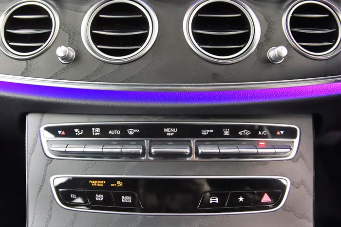 Mercedes-Benz E-Class 2022