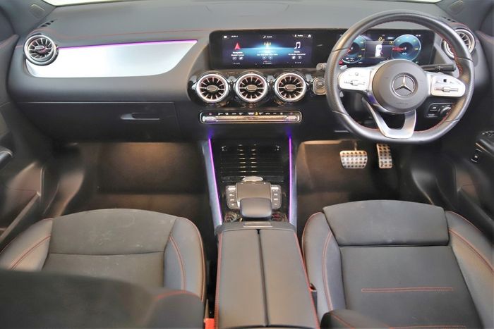 Mercedes-Benz 300 2022