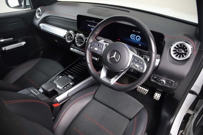 Mercedes-Benz EQB 2023
