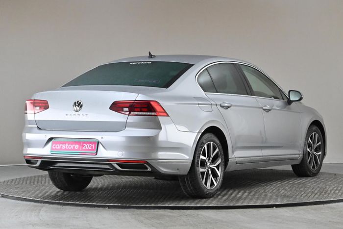 Volkswagen Passat 2021