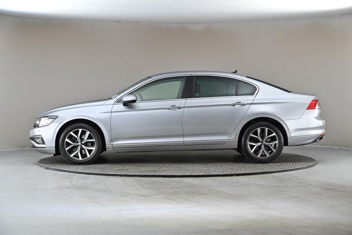Volkswagen Passat 2021