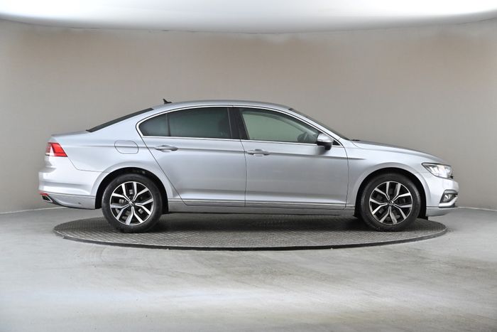 Volkswagen Passat 2021