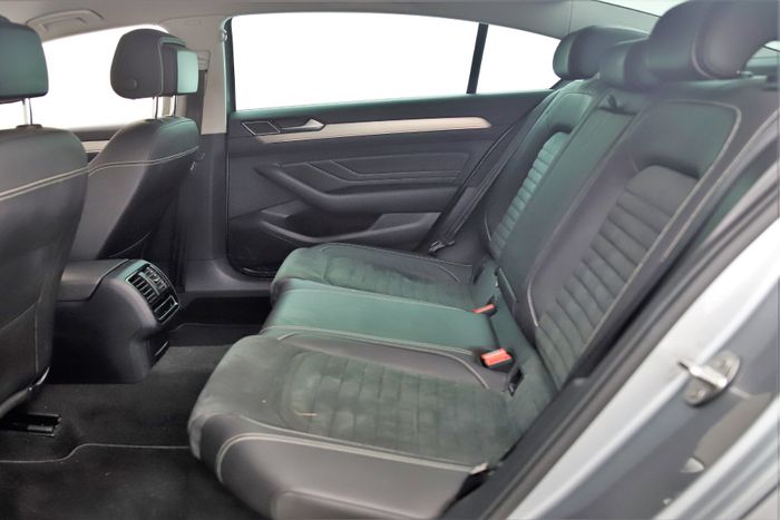 Volkswagen Passat 2021