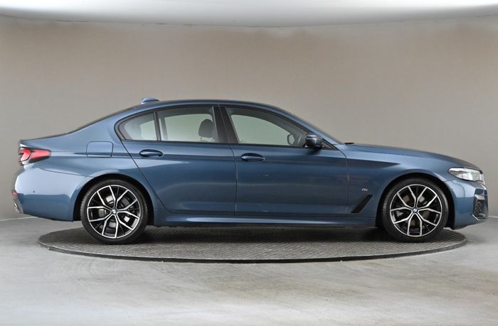 BMW 5 Series 2023
