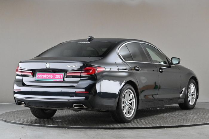 BMW 5 Series 2021