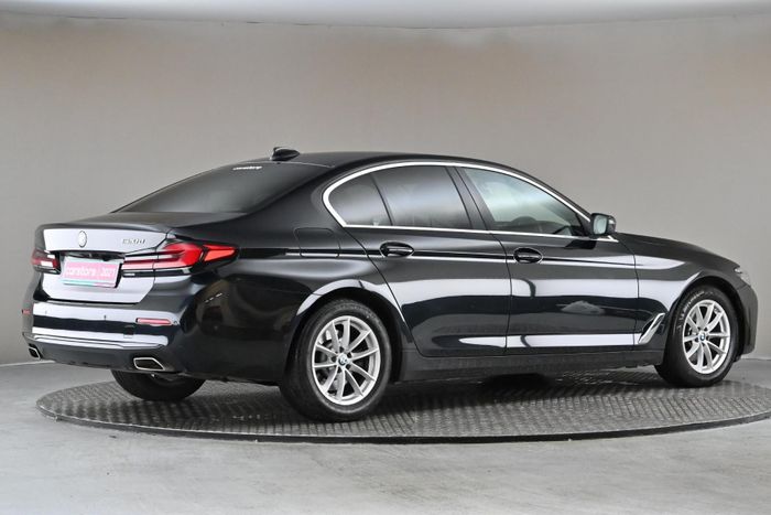 BMW 5 Series 2021