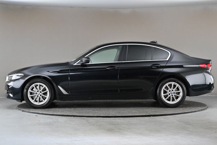 BMW 5 Series 2021