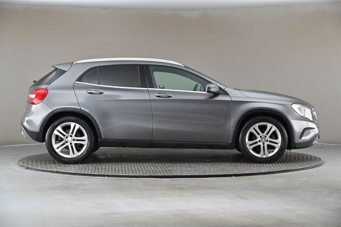Mercedes-Benz GLA Class 2017