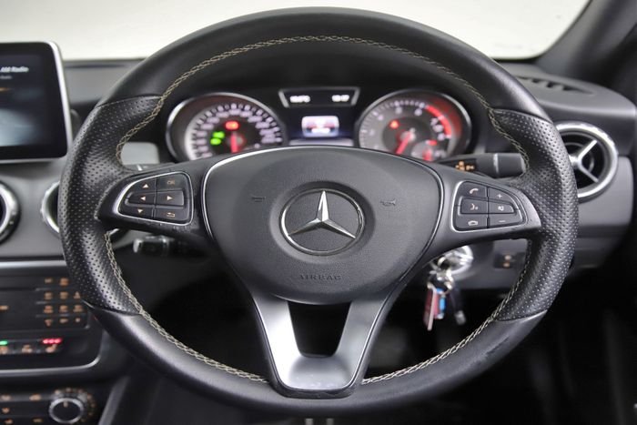 Mercedes-Benz GLA Class 2017
