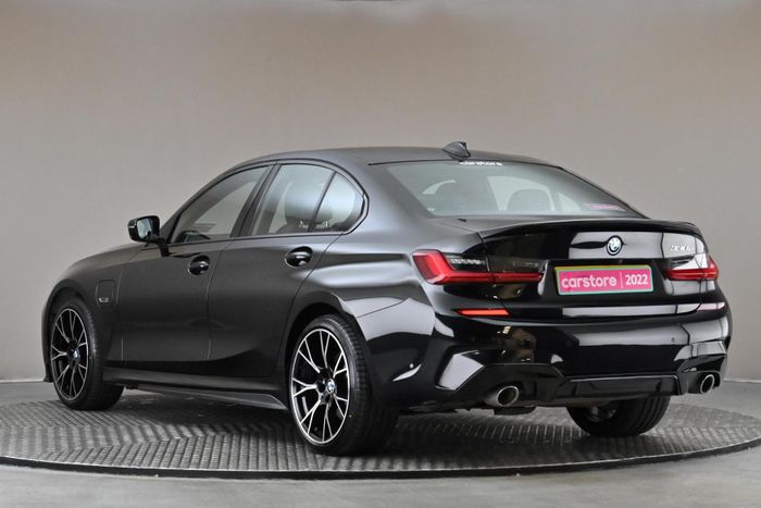 BMW 3 Series 2022