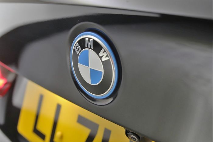 BMW 3 Series 2022