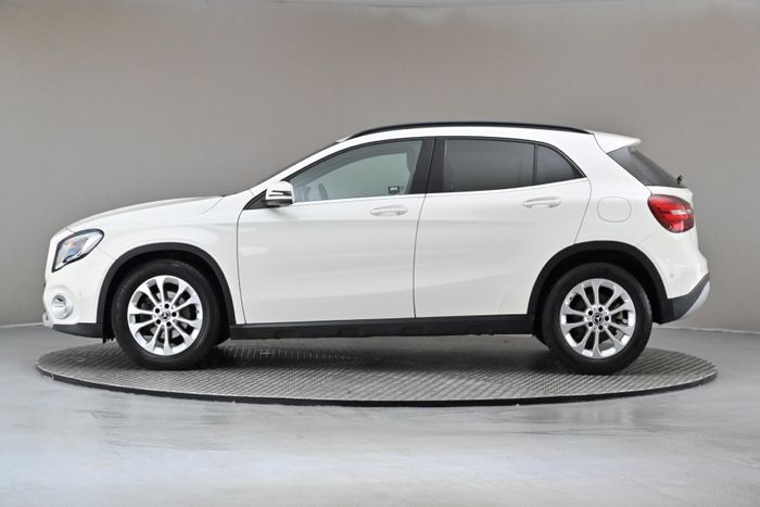 Mercedes-Benz GLA Class 2017