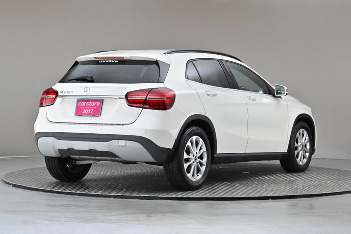 Mercedes-Benz GLA Class 2017