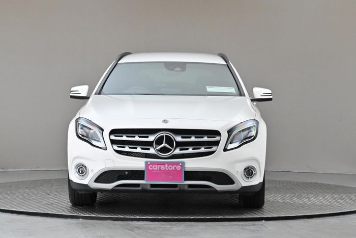 Mercedes-Benz GLA Class 2019