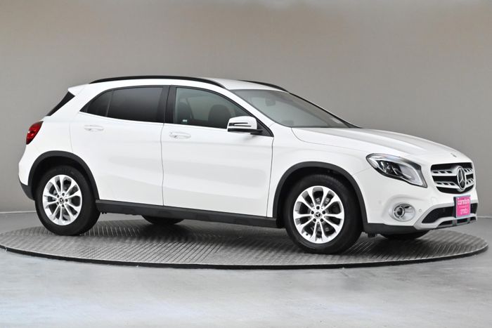 Mercedes-Benz GLA Class 2019