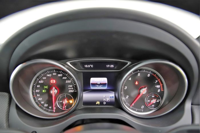 Mercedes-Benz GLA Class 2019
